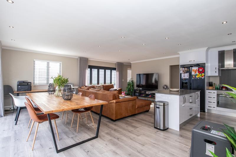 To Let 3 Bedroom Property for Rent in Constantia Western Cape